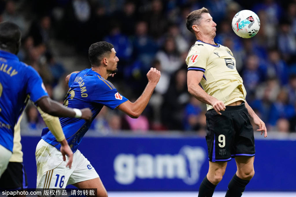 西甲今晨再迎强敌，巴塞罗那调整名单，主帅态度——话题不断，资深球员宣示担当的简单介绍