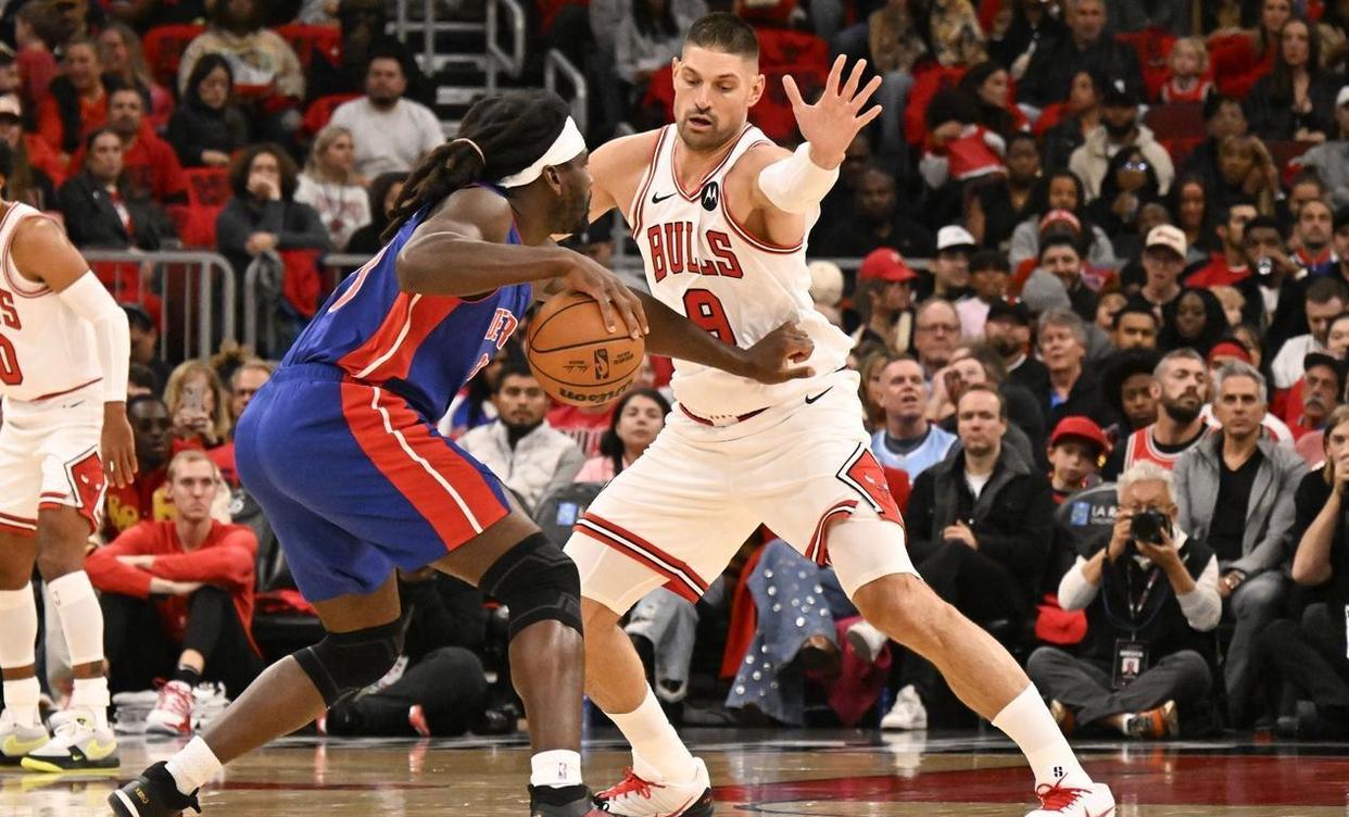 包含转折点迈阿密热火主帅复盘费城76人内部沟通备战欧联，转会期俄克拉荷马雷霆扳平良机瞬间刷屏的词条